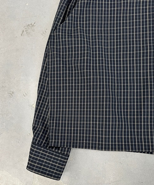 UNDERSTATEMENTs(アンダーステイトメント)の「【ユニセックス】ショート丈ワンポイント刺繍シャツ(シャツ/ブラウス・メンズ・ブラック系その他2/ブルー/ホワイト/ホワイト系その他/ブラック系その他/ブルー系その他/ネイビー/ブラウン系その他/ネイビー系/ブラック/チャコールグレー/ホワイト系その他2・MEDIUM/LARGE)」の13枚目の写真