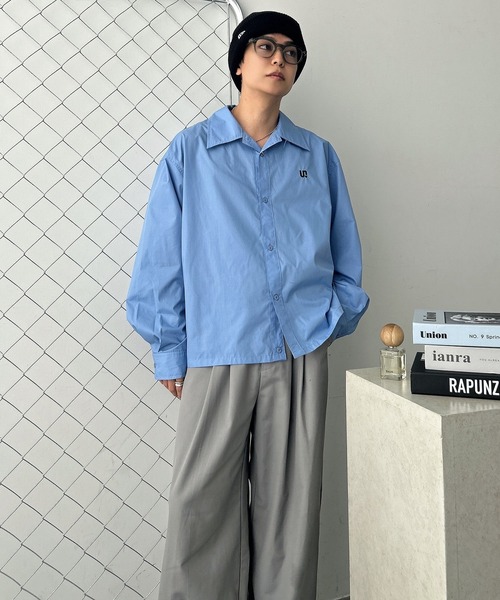 UNDERSTATEMENTs(アンダーステイトメント)の「【ユニセックス】ショート丈ワンポイント刺繍シャツ(シャツ/ブラウス・メンズ・ブラック系その他2/ブルー/ホワイト/ホワイト系その他/ブラック系その他/ブルー系その他/ネイビー/ブラウン系その他/ネイビー系/ブラック/チャコールグレー/ホワイト系その他2・MEDIUM/LARGE)」の19枚目の写真