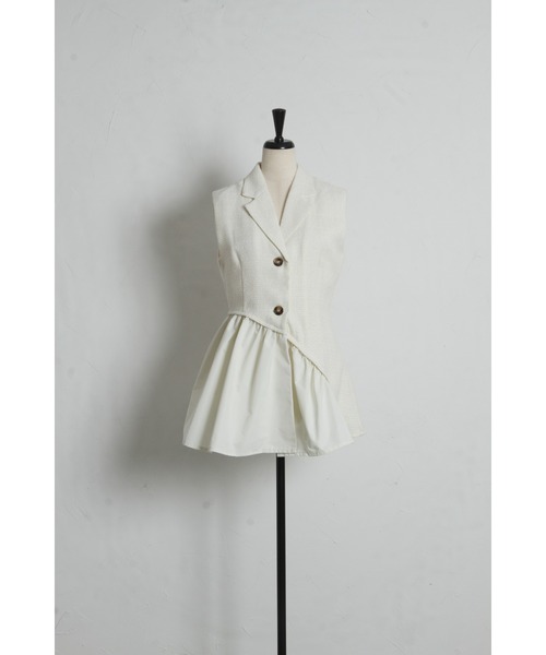 &. NOSTALGIA（アンドドットノスタルジア）の「ツイードアシメフリルジレ（テーラードジャケット・レディース・ホワイト/ブラック・M）」の15枚目の写真