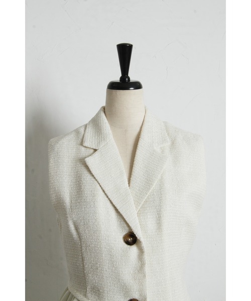 &. NOSTALGIA（アンドドットノスタルジア）の「ツイードアシメフリルジレ（テーラードジャケット・レディース・ホワイト/ブラック・M）」の18枚目の写真