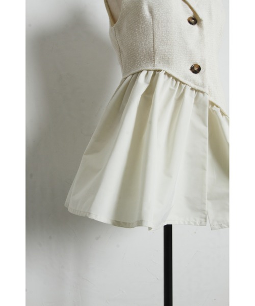 &. NOSTALGIA（アンドドットノスタルジア）の「ツイードアシメフリルジレ（テーラードジャケット・レディース・ホワイト/ブラック・M）」の21枚目の写真