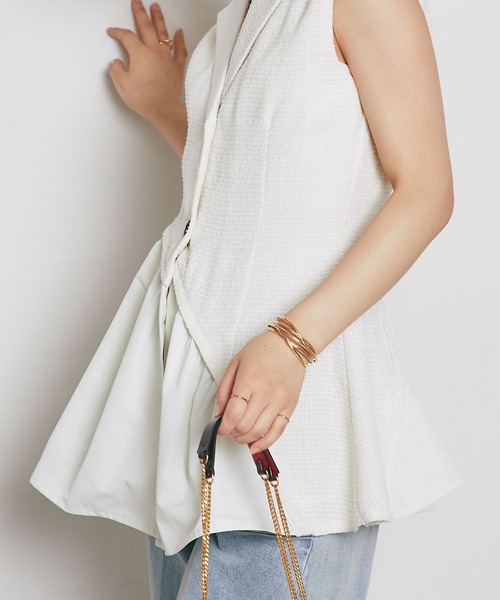 &. NOSTALGIA（アンドドットノスタルジア）の「ツイードアシメフリルジレ（テーラードジャケット・レディース・ホワイト/ブラック・M）」の7枚目の写真