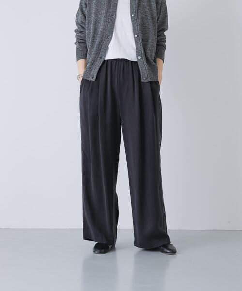 かぐれ（カグレ）の「キュプラストレートパンツ（その他パンツ・レディース・ネイビー/ブラック・FREE）」の2枚目の写真