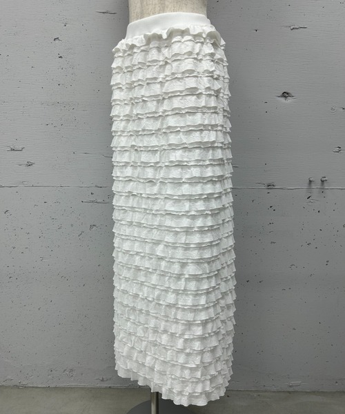 PROVOKE (プロヴォーク)の「FRILL MAXI SKIRT(スカート・レディース・オフホワイト/ブラック・FREE)」の4枚目の写真