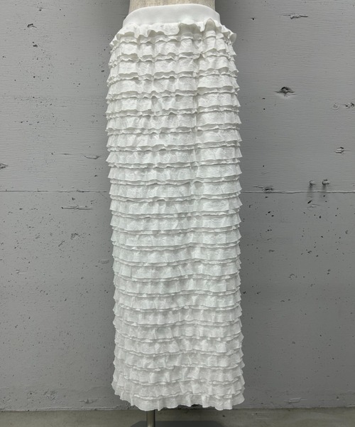 PROVOKE (プロヴォーク)の「FRILL MAXI SKIRT(スカート・レディース・オフホワイト/ブラック・FREE)」の3枚目の写真