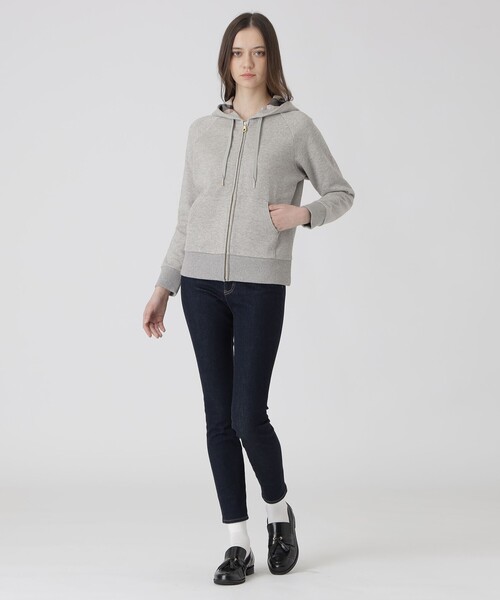 BLUE LABEL CRESTBRIDGE（ブルーレーベルクレストブリッジ）の「【一部店舗限定】ベーシックパーカー（パーカー・レディース・ブラック/グレー系その他/ホワイト・40/38）」の16枚目の写真