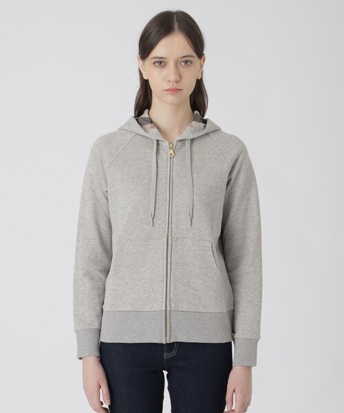 BLUE LABEL CRESTBRIDGE（ブルーレーベルクレストブリッジ）の「【一部店舗限定】ベーシックパーカー（パーカー・レディース・ブラック/グレー系その他/ホワイト・40/38）」の17枚目の写真