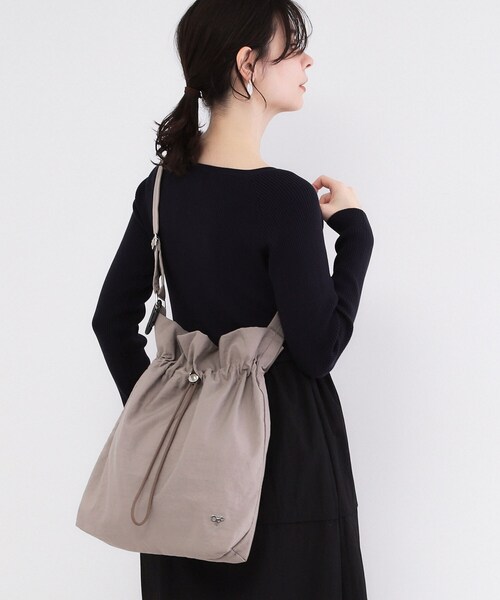 OPAQUE.CLIP（オペークドットクリップ）の「ドロストデザインA4ショルダーBAG（ショルダーバッグ・レディース・グレー/ブラック/ベージュ・00）」の3枚目の写真