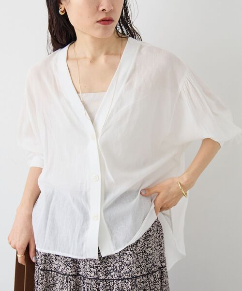 le.coeur blanc(ルクールブラン)の「シアーシャツカーデ(シャツ/ブラウス・レディース・オレンジ/ブラック/ホワイト・38)」の1枚目の写真