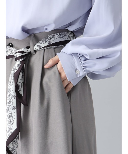 fifth（フィフス）の「【Chiaki着用】【XSサイズあり】スカーフ付きタックワイドパンツ（その他パンツ・レディース・ブラック/ライトグレー・M/XS）」の12枚目の写真