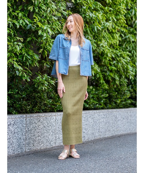 Banana Republic(バナナリパブリック)の「クリンクル ニット マキシスカート(スカート・レディース・ネイビー/アイボリー/イエロー・XS/S/M/L)」の11枚目の写真