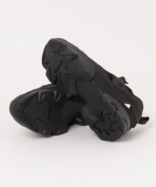 ASBee（アスビー）の「Reebok リーボック INSTAPUMP FURY 94 メンズスニーカー(インスタポンプフューリー94) 120737 100211659 ブラック/ブラック/ブラック（スニーカー・メンズ・ブラック・26.0cm/27.0cm/26.5cm/28.0cm/27.5cm）」の3枚目の写真