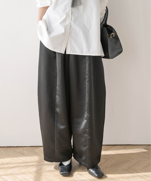 AMELY(エミリー)の「サテンカーブパンツ(その他パンツ・レディース・ブラウン/アイボリー/ブラック・MT/C/M)」の3枚目の写真