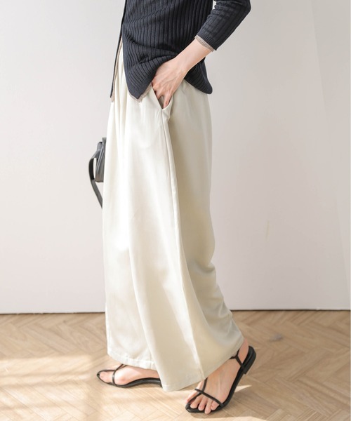 AMELY(エミリー)の「サテンカーブパンツ(その他パンツ・レディース・ブラウン/アイボリー/ブラック・MT/C/M)」の8枚目の写真
