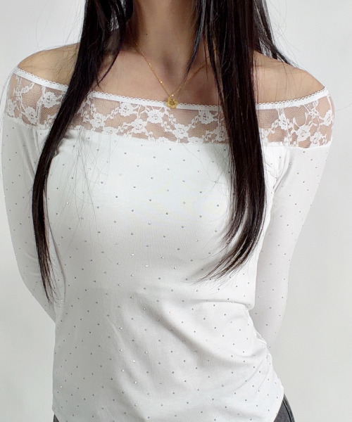 VIVID LADY(ビビッドレディー)の「レースネック カップ付き ラインストーンロンT(Tシャツ/カットソー・レディース・アイボリー/ブラック・FREE)」の9枚目の写真