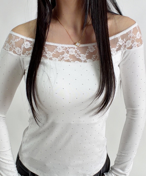 VIVID LADY(ビビッドレディー)の「レースネック カップ付き ラインストーンロンT(Tシャツ/カットソー・レディース・アイボリー/ブラック・FREE)」の11枚目の写真