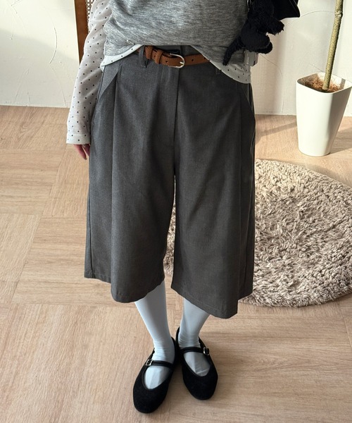 MUHET(ミュエータ)の「belted shorts / ベルト付きハーフパンツ(その他パンツ・レディース・ベージュ/チャコールグレー/ネイビー・SMALL/LARGE/MEDIUM)」の19枚目の写真