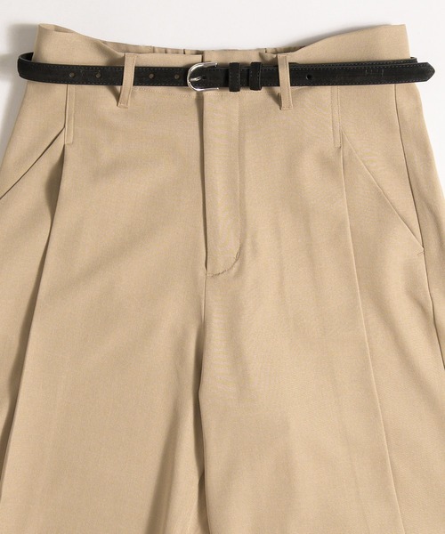 MUHET(ミュエータ)の「belted shorts / ベルト付きハーフパンツ(その他パンツ・レディース・ベージュ/チャコールグレー/ネイビー・SMALL/LARGE/MEDIUM)」の8枚目の写真