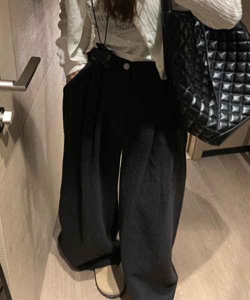 aimoha(アイモハ)の「ナチュラル落ち感 ストレートワイドパンツ(その他パンツ・レディース・ブラック/ライトベージュ・FREE)」の6枚目の写真