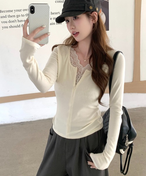 LAFFMO（ラフモ）の「Vネックレースレイヤードカットソー（Tシャツ/カットソー・レディース・ホワイト/ブラック・F）」の11枚目の写真