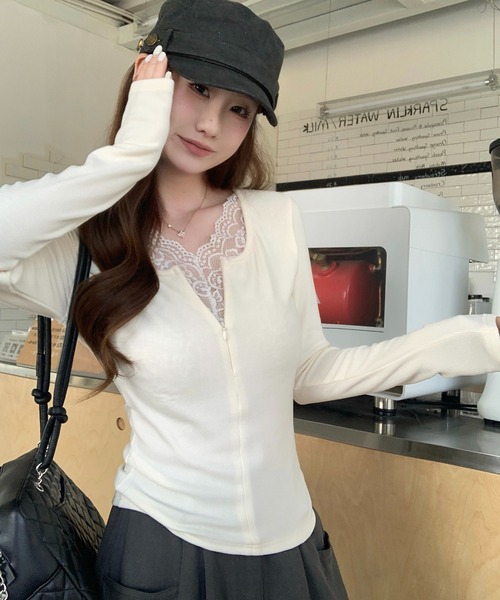 LAFFMO（ラフモ）の「Vネックレースレイヤードカットソー（Tシャツ/カットソー・レディース・ホワイト/ブラック・F）」の12枚目の写真