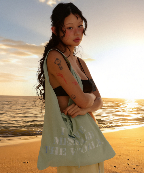 AMESWORLDWIDE（アメスワールドワイド）の「LETTERING CASUAL HOBO BAG GREEN（ショルダーバッグ・レディース・その他・FREE）」の11枚目の写真