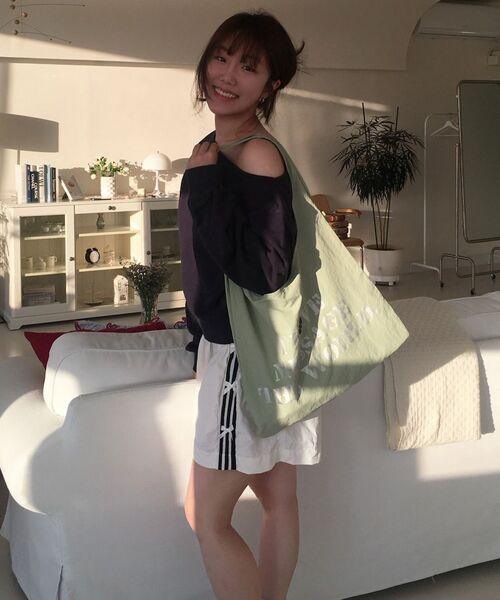 AMESWORLDWIDE（アメスワールドワイド）の「LETTERING CASUAL HOBO BAG GREEN（ショルダーバッグ・レディース・その他・FREE）」の15枚目の写真