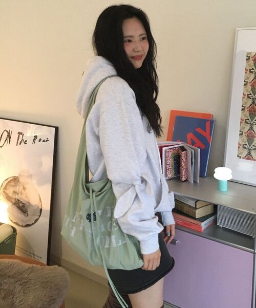AMESWORLDWIDE（アメスワールドワイド）の「LETTERING CASUAL HOBO BAG GREEN（ショルダーバッグ・レディース・その他・FREE）」の14枚目の写真