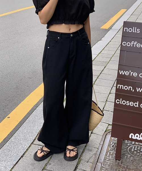 LAFFMO(ラフモ)の「バレルレッグワイドデニムパンツ(デニムパンツ・レディース・ブラック/ホワイト・M/S)」の13枚目の写真