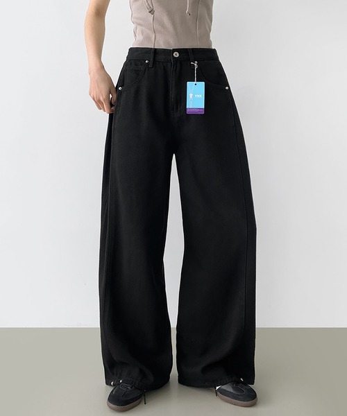 LAFFMO(ラフモ)の「バレルレッグワイドデニムパンツ(デニムパンツ・レディース・ブラック/ホワイト・M/S)」の12枚目の写真