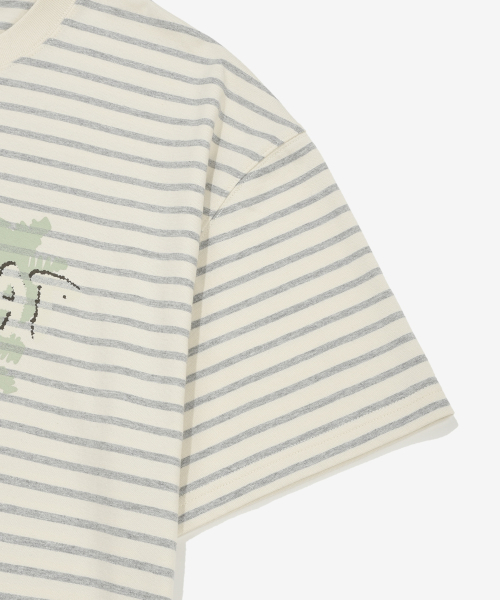 COVERNAT(カバーナット)の「マルチストライプグラフィックTシャツアイボリー(Tシャツ/カットソー・メンズ・その他・X-SMALL/SMALL/MEDIUM/LARGE/X-LARGE/XX-LARGE)」の4枚目の写真
