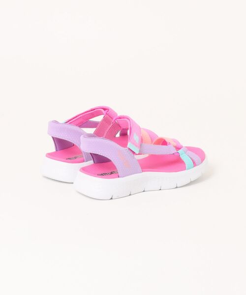SKECHERS(スケッチャーズ)の「【SKECHERS】スケッチャーズ Slip-ins:Go Walk Flex Sandal-Lots of Sole(スリップインズ:ゴーウォーク フレックス サンダル - ロッツ オブ ソル)303028L スポーツサンダル(サンダル・キッズ・ライトピンク/マルチ・17.0cm/18.0cm/19.0cm/20.0cm/21.0cm/22.0cm/23.0cm)」の4枚目の写真