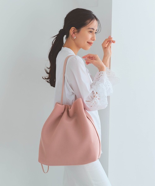 Breath TOPKAPI(ブレストプカピ)の「【Breath TOPKAPI】メッシュ 2way ビッグ ワンハンドル ショルダーバッグ(ショルダーバッグ・レディース・ブラック/グレイッシュブルー/グレー×ピンク/エメラルド/カーキ・FREE)」の2枚目の写真