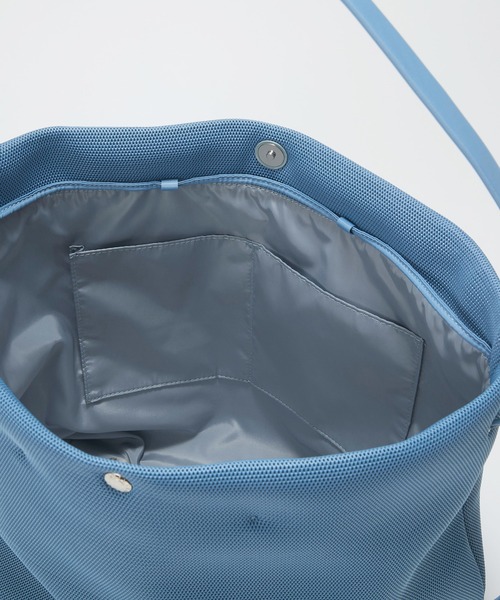 Breath TOPKAPI(ブレストプカピ)の「【Breath TOPKAPI】メッシュ 2way ビッグ ワンハンドル ショルダーバッグ(ショルダーバッグ・レディース・ブラック/グレイッシュブルー/グレー×ピンク/エメラルド/カーキ・FREE)」の8枚目の写真
