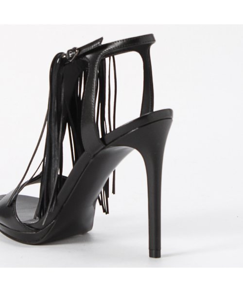 FIGARO Paris(フィガロパリ)の「KENDALL+KYLIE フリンジストラップ サンダル◆(サンダル・レディース・ブラック/ベージュ・38/35/36/37)」の18枚目の写真