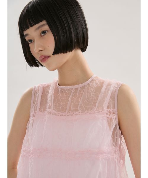 emmi（エミ）の「フラワーエンブロイダリーワンピース【セットアップ対応】/ハンドウォッシャブル（ワンピース・レディース・ピンク/ホワイト・1/0）」の7枚目の写真