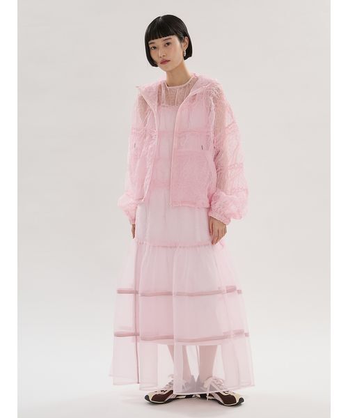 emmi（エミ）の「フラワーエンブロイダリーワンピース【セットアップ対応】/ハンドウォッシャブル（ワンピース・レディース・ピンク/ホワイト・1/0）」の10枚目の写真
