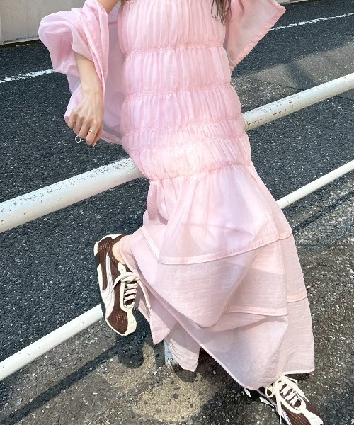 emmi（エミ）の「フラワーエンブロイダリーワンピース【セットアップ対応】/ハンドウォッシャブル（ワンピース・レディース・ピンク/ホワイト・1/0）」の16枚目の写真
