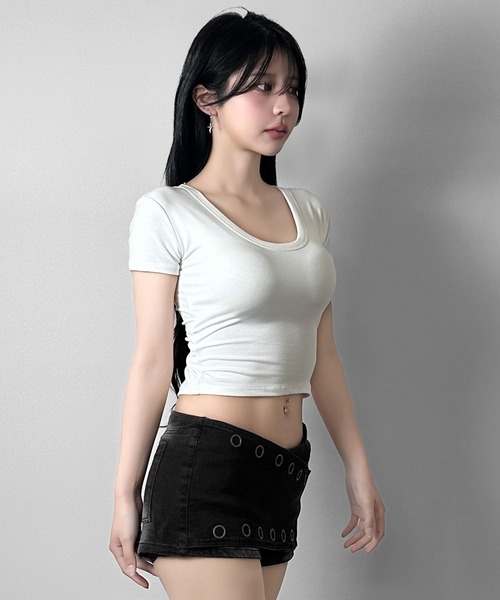 FOLLOWIN(フォロウィン)の「アイレット×ジップ タイトミニスカート(デニムスカート・レディース・ブラック・LARGE/MEDIUM/SMALL)」の14枚目の写真