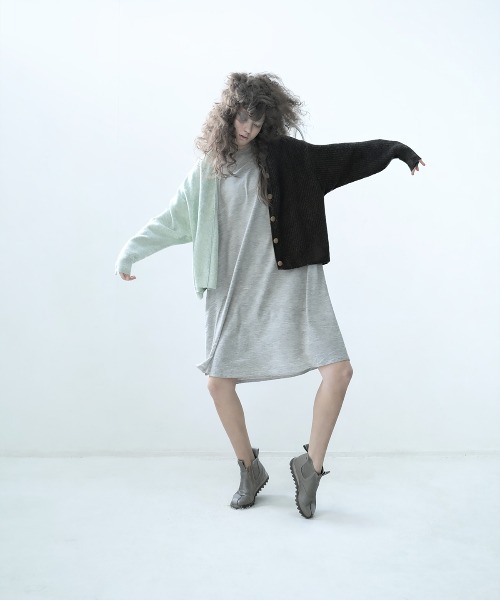 bedsidedrama(ベットサイドドラマ)の「BEDSIDEDRAMA/ベッドサイドドラマ/Triple Fragment Cardigan(カーディガン/ボレロ・レディース・ブラック/グレー/ネイビー・2/1)」の5枚目の写真