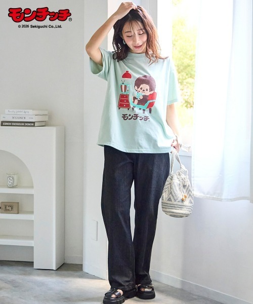 SMILE LAND(スマイルランド)の「<大きいサイズ>【モンチッチ】プリントTシャツ(Tシャツ/カットソー・レディース・ブラック/オフホワイト/杢グレー/グリーン系・L/LL/3L/4L/5L)」の6枚目の写真