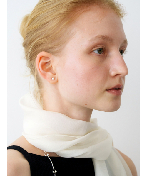 LOVE ME MONSTER（ラブミーモンスター）の「Clean Mood Gem Earrings_3SIZE (L261MER070)（ピアス（両耳用）・レディース・ブラック/ホワイト・4/6/8）」の3枚目の写真