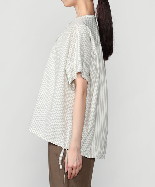 nicholson&nicholson(ニコルソンアンドニコルソン)の「nicholson & nicholson |〈別注〉ドローストリング半袖シャツ WOMEN(シャツ/ブラウス・レディース・ブルー系その他/ベージュ系その他・38)」の10枚目の写真