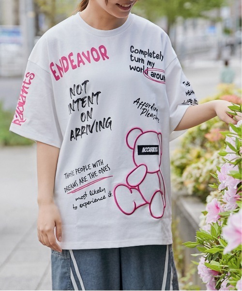 くまビッグ刺繍×落書きロゴ》Tシャツ／ストリート／春夏／全2色（T