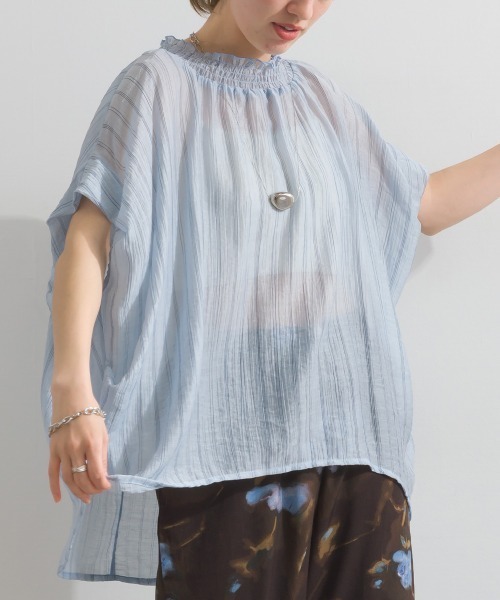 le colis(ルコリ)の「シアー ストライプ 衿 シャーリング 半袖 ブラウス(Tシャツ/カットソー・レディース・ブルー系その他/ホワイト系その他/ブラック系その他・FREE)」の14枚目の写真