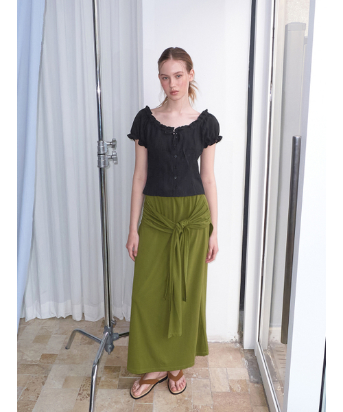 ETMON(エトモン)の「Frill Neck Strap Blouse, Black(シャツ/ブラウス・レディース・その他・MEDIUM/SMALL)」の4枚目の写真