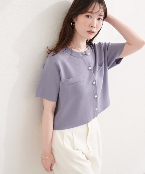 natural couture(ナチュラルクチュール)の「パール釦半袖ニットカーディガン(カーディガン/ボレロ・レディース・オフホワイト/サックスブルー/ピンク系その他/ブラック/ミント/ブルー系その他・FREE)」の5枚目の写真
