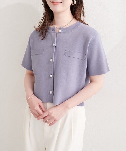natural couture(ナチュラルクチュール)の「パール釦半袖ニットカーディガン(カーディガン/ボレロ・レディース・オフホワイト/サックスブルー/ピンク系その他/ブラック/ミント/ブルー系その他・FREE)」の13枚目の写真