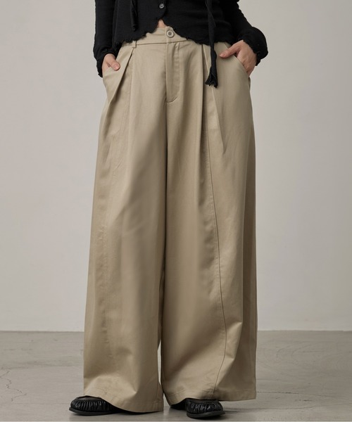 OFROOM(オフルーム)の「Tuck Wide Leg Pants|タックワイドレッグパンツ(チノパンツ・レディース・チャコールグレー/ベージュ/グレー・LARGE/SMALL/MEDIUM)」の3枚目の写真