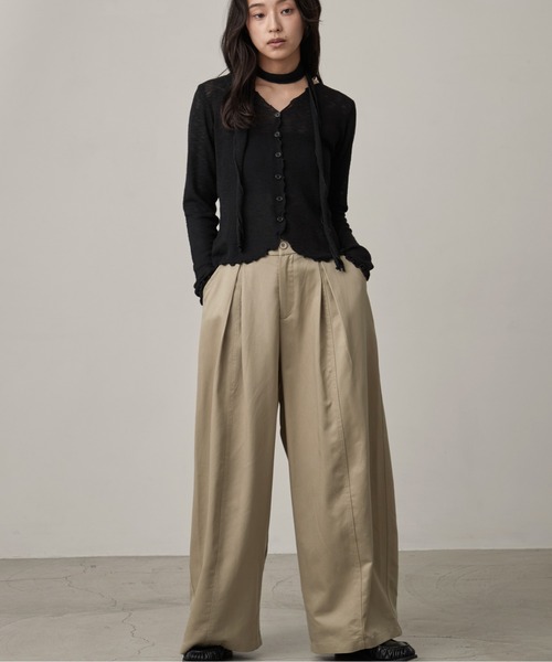 OFROOM(オフルーム)の「Tuck Wide Leg Pants|タックワイドレッグパンツ(チノパンツ・レディース・チャコールグレー/ベージュ/グレー・LARGE/SMALL/MEDIUM)」の20枚目の写真